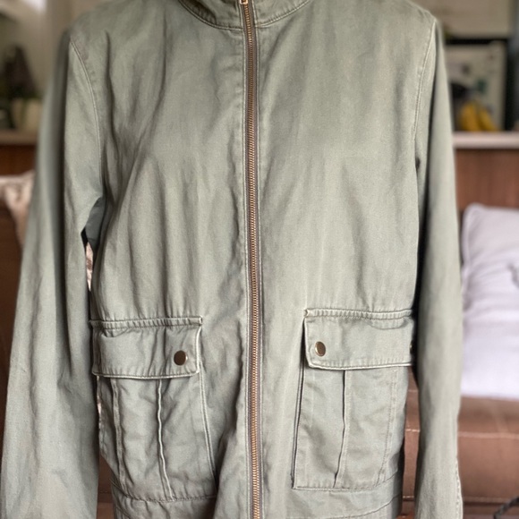 Arizona jacket, size medium, army green lightweight jacket. Great condition. - Picture 4 of 9